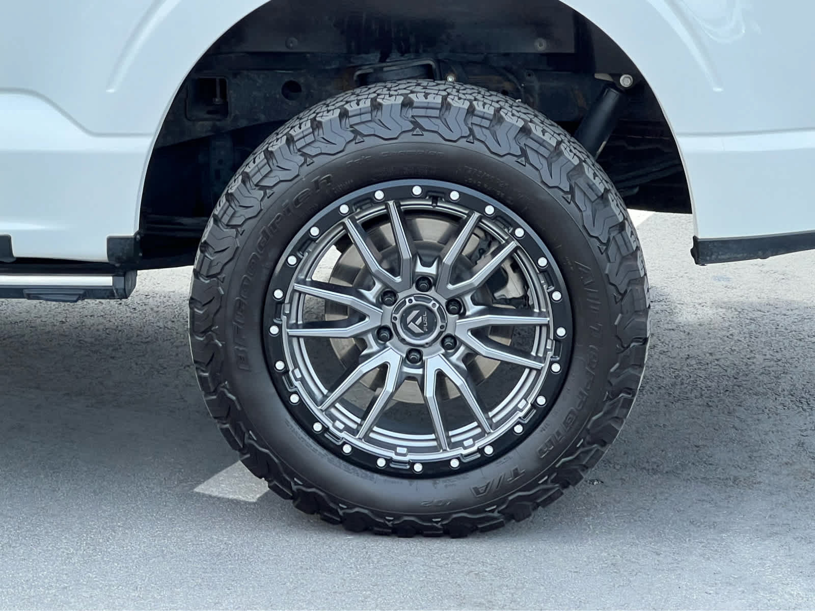 Certified 2022 Ford F150 Platinum w/ Equipment Group 701A High AWD/4WD image 14