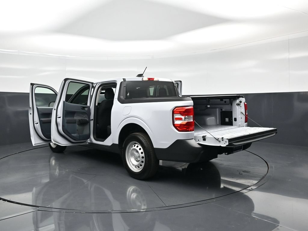 Certified 2025 Ford Maverick XL FWD image 30