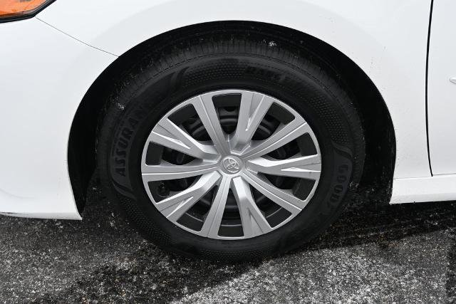 Used 2019 Toyota Camry LE image 13