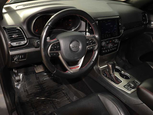 Used 2020 Jeep Grand Cherokee Trailhawk w/ Trailhawk Luxury Group image 2