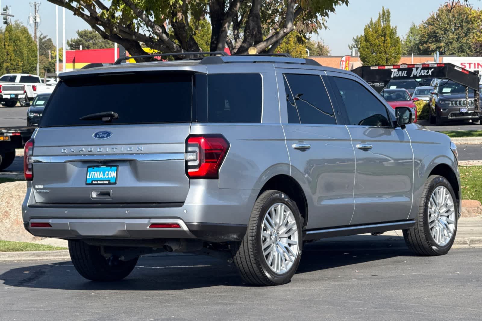 Certified 2024 Ford Expedition Limited AWD/4WD image 2