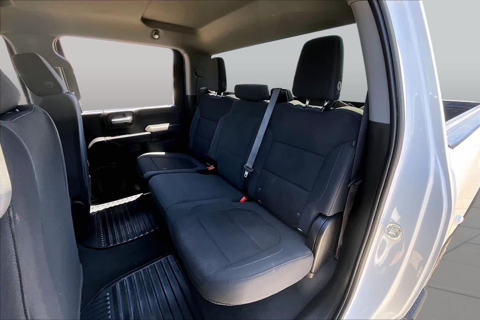 Used 2021 Chevrolet Silverado 2500 Custom w/ Custom Value Package AWD/4WD image 20