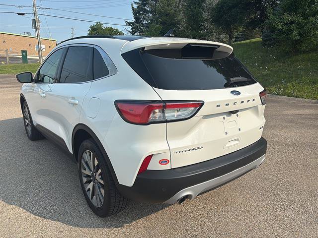 Certified 2022 Ford Escape Titanium AWD/4WD video 2