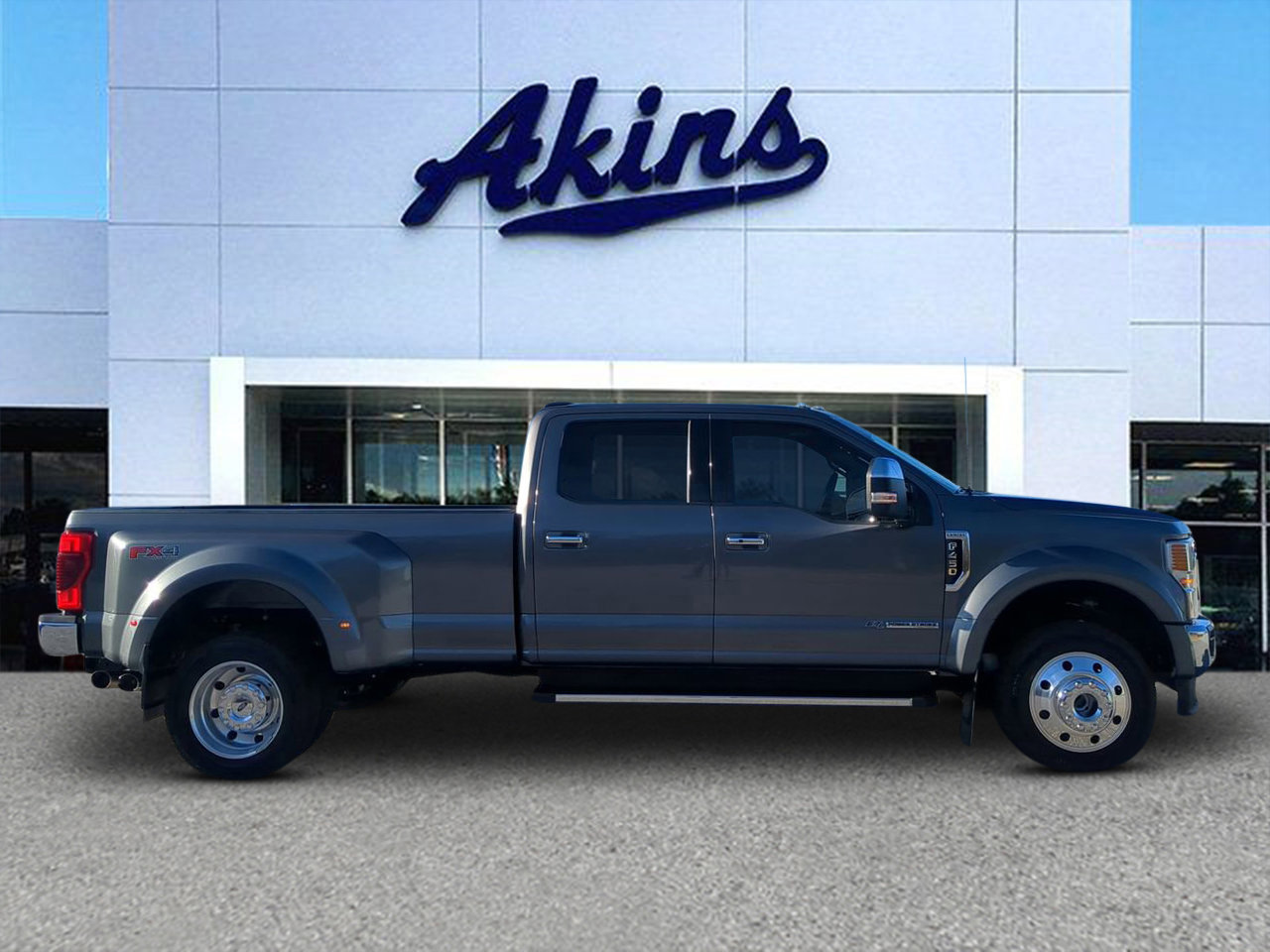 Certified 2021 Ford F450 Lariat w/ Lariat Ultimate Package image 5