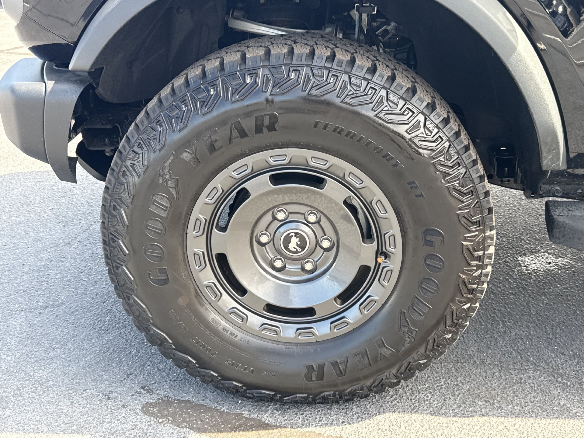 Certified 2025 Ford Bronco Badlands w/ Sasquatch Package AWD/4WD image 28