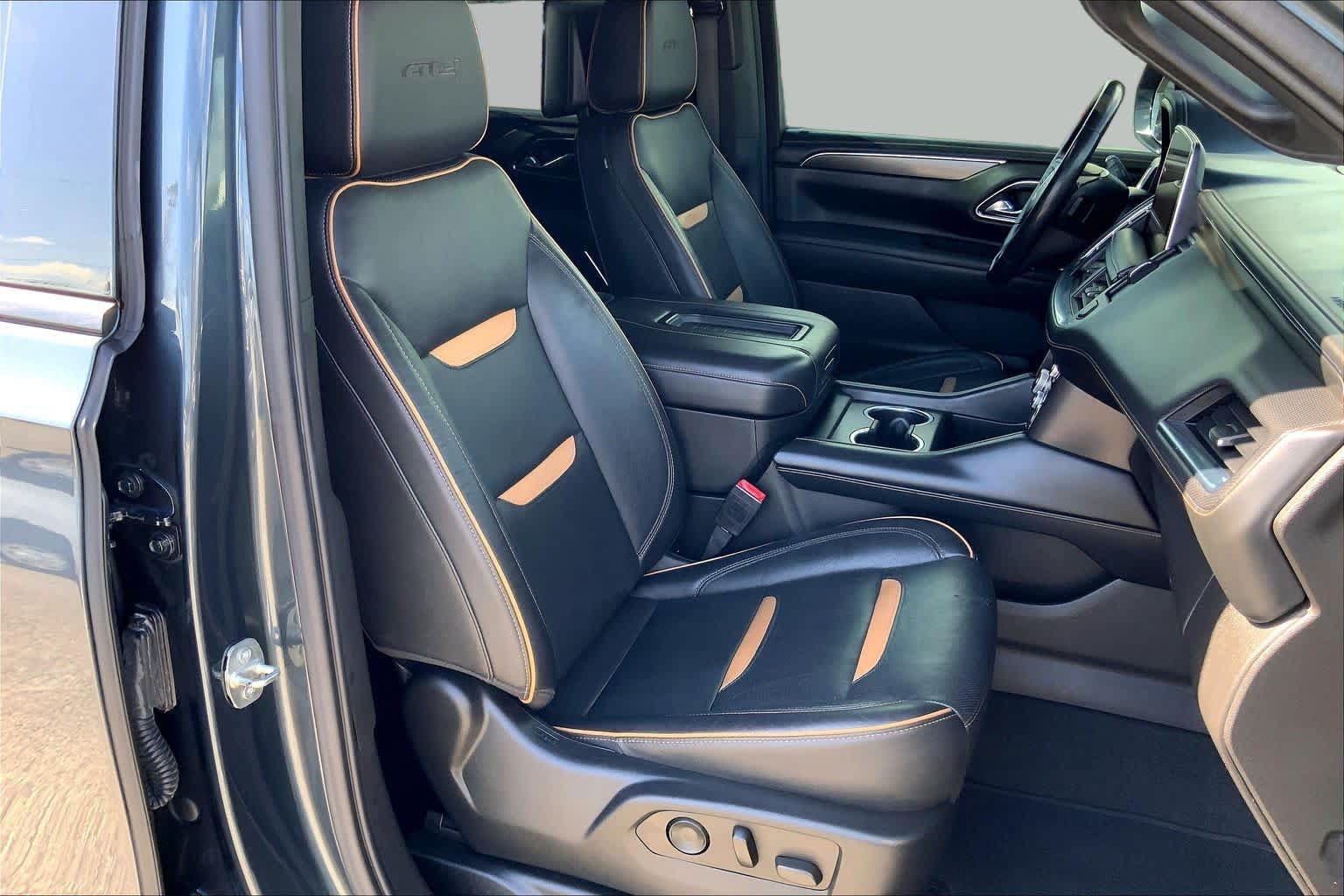 Used 2021 GMC Yukon AT4 w/ AT4 Premium Plus Package AWD/4WD image 15
