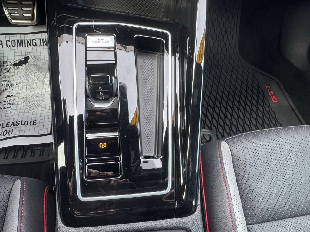 Used 2024 Volkswagen GTI SE w/ SE Leather Seats Package image 17