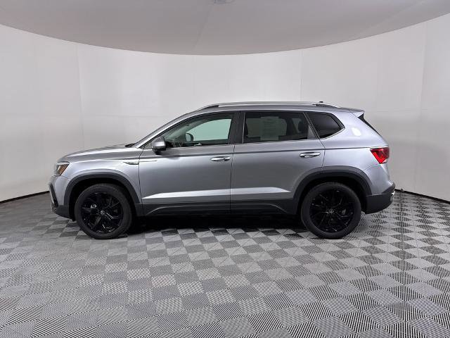 Used 2023 Volkswagen Taos SE image 6