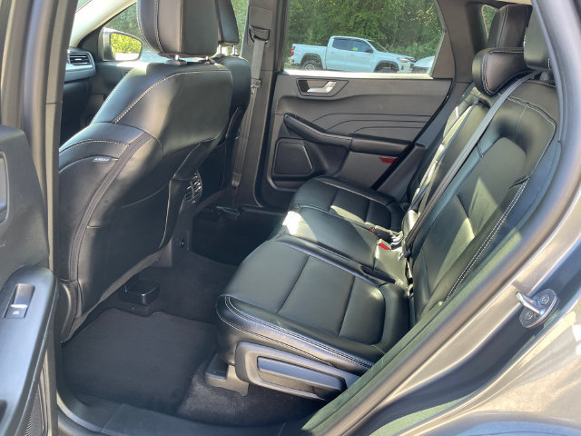 Certified 2025 Ford Escape Platinum AWD/4WD image 22
