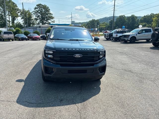 Certified 2025 Ford Expedition Active RWD image 5