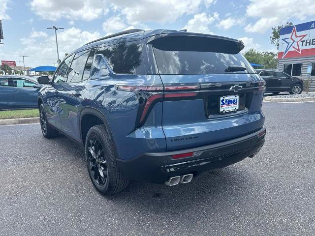 Used 2026 Chevrolet Traverse LT w/ Midnight/Sport Edition FWD image 3