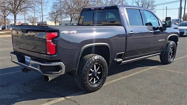 Used 2024 Chevrolet Silverado 2500 LTZ w/ LTZ Plus Package image 6