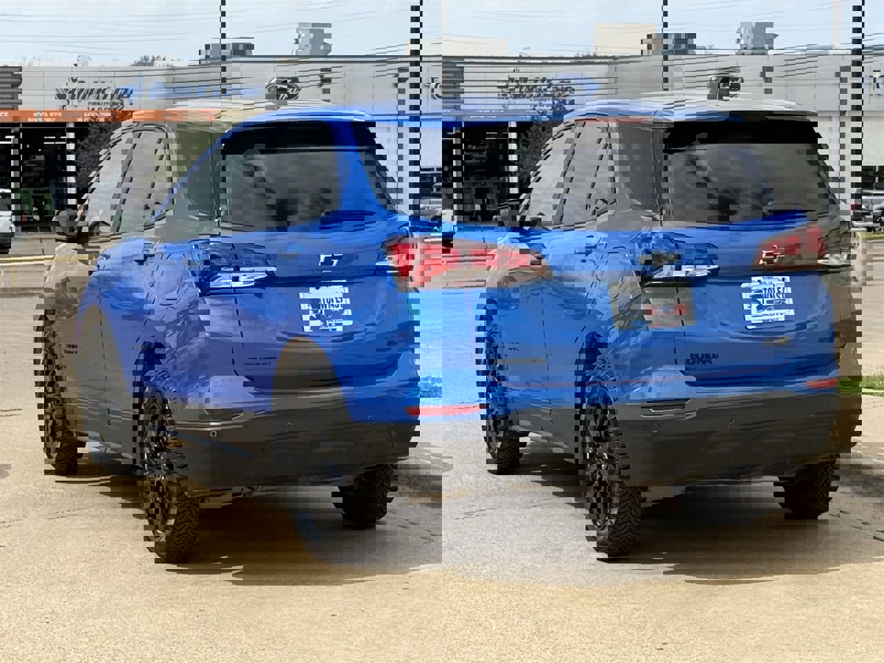 Used 2024 Chevrolet Equinox LS w/ LS Convenience Package image 4