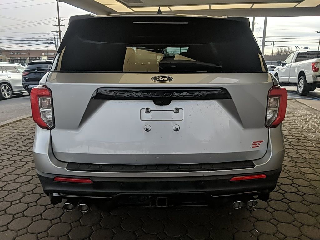 Certified 2022 Ford Explorer ST w/ Equipment Group 401A image 4