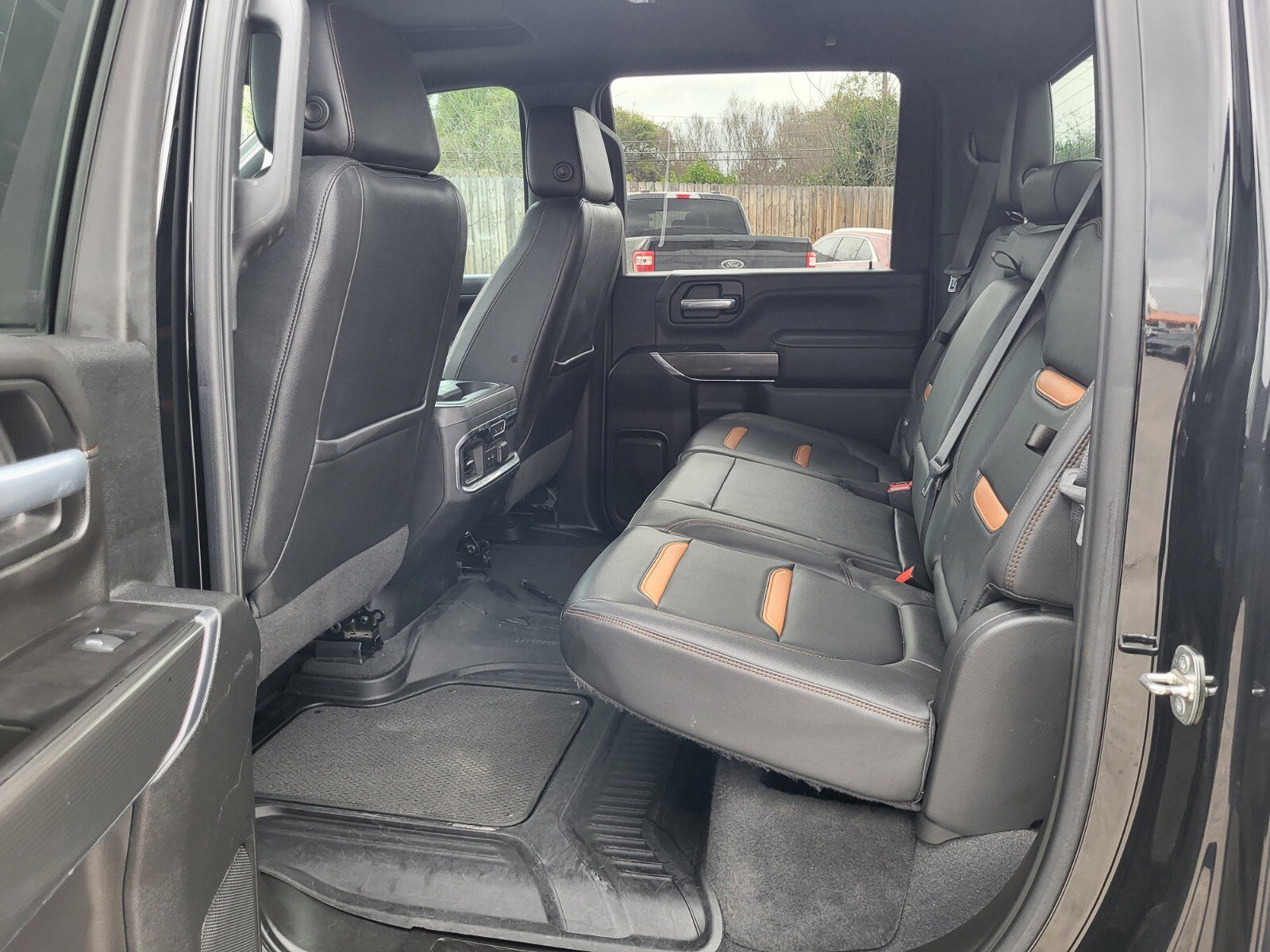 Used 2021 GMC Sierra 2500 AT4 w/ AT4 Premium Plus Package image 17