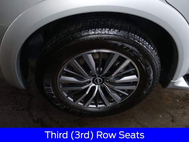 Used 2024 Nissan Armada SL w/ Captain's Chairs Package image 11