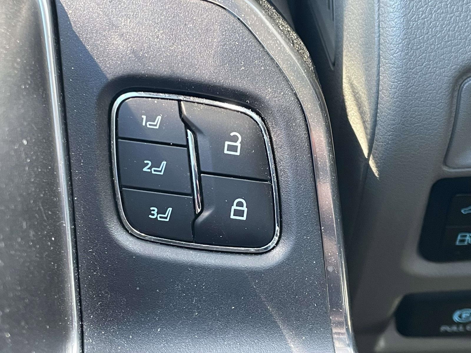 Certified 2025 Ford F150 Platinum w/ Equipment Group 703A Plus image 26