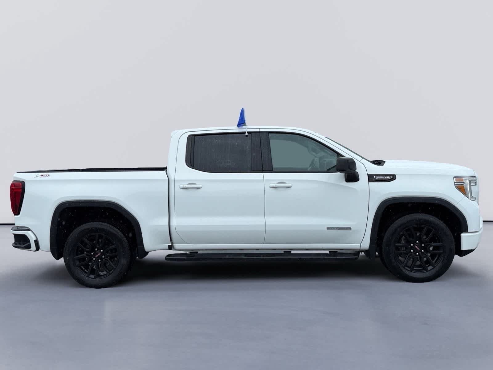 Used 2021 GMC Sierra 1500 Elevation w/ LPO, Elevation Black Package AWD/4WD image 6