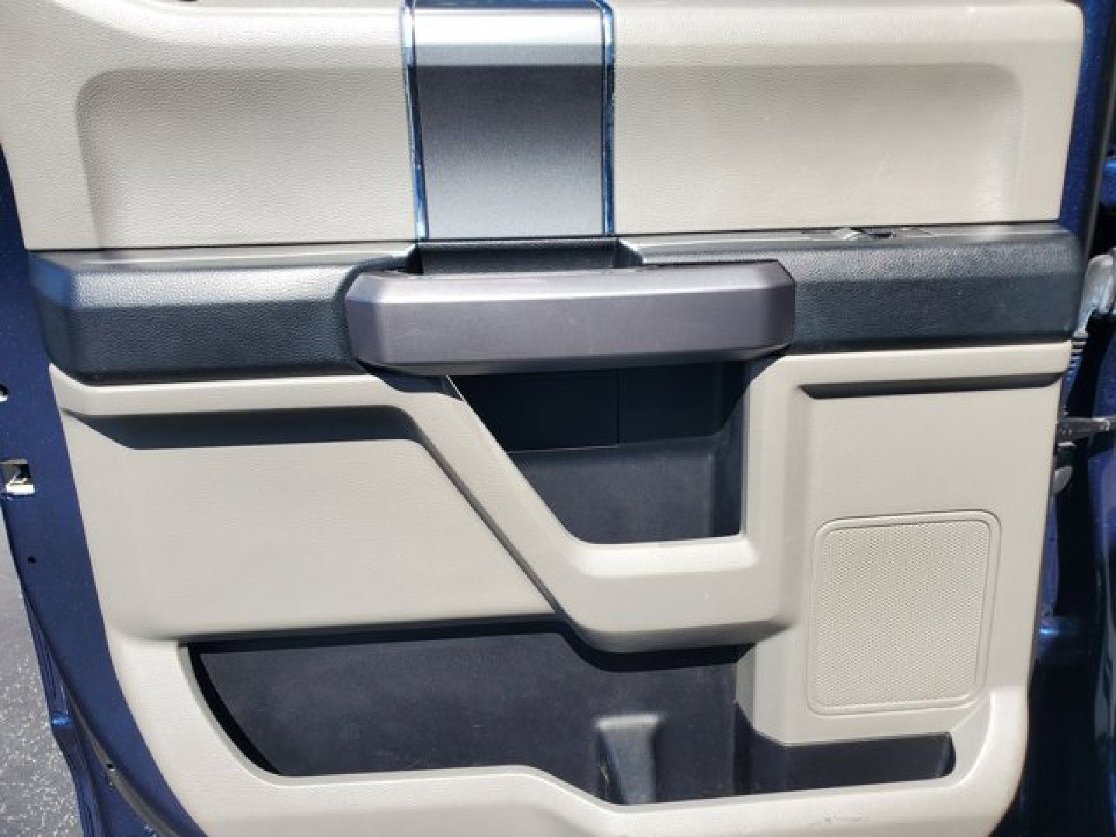 Certified 2018 Ford F150 XLT w/ Equipment Group 302A Luxury image 30