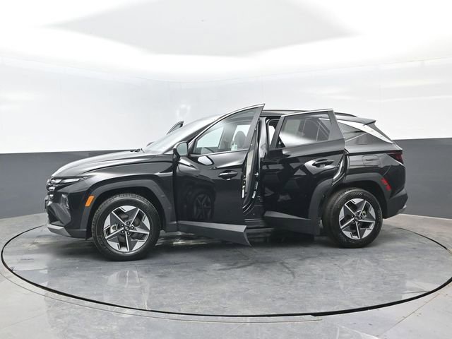 Used 2025 Hyundai Tucson SEL AWD/4WD image 28