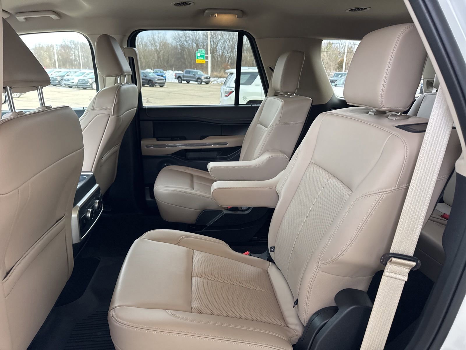 Certified 2022 Ford Expedition XLT image 36