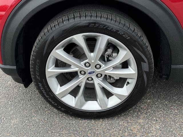 Certified 2023 Ford Explorer Platinum w/ Technology Package AWD/4WD image 11