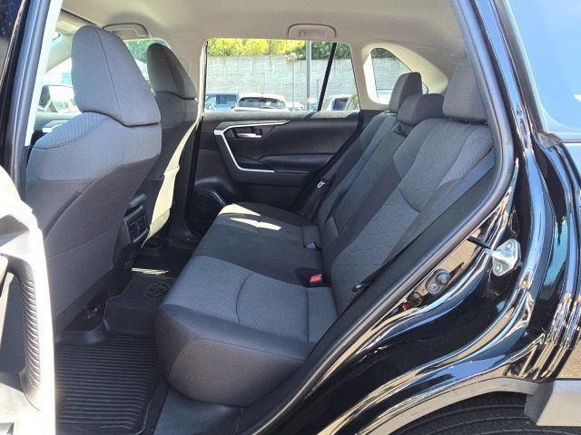 Used 2022 Toyota RAV4 XLE AWD/4WD image 41