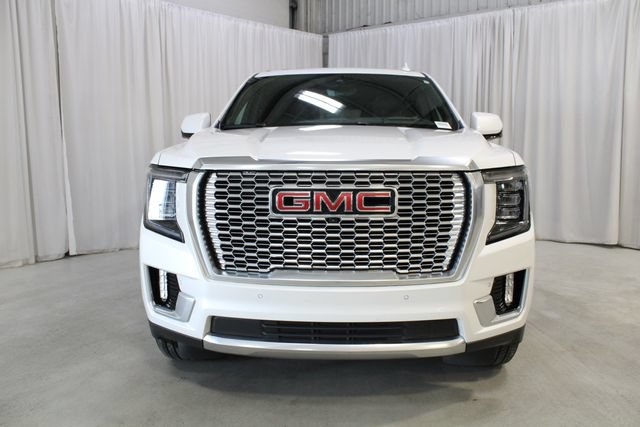 Used 2024 GMC Yukon Denali w/ Advanced Technology Package AWD/4WD image 38