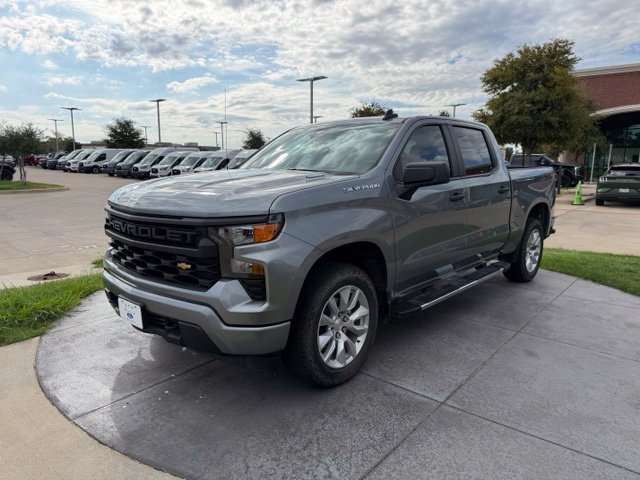 Used 2025 Chevrolet Silverado 1500 Custom AWD/4WD image 3