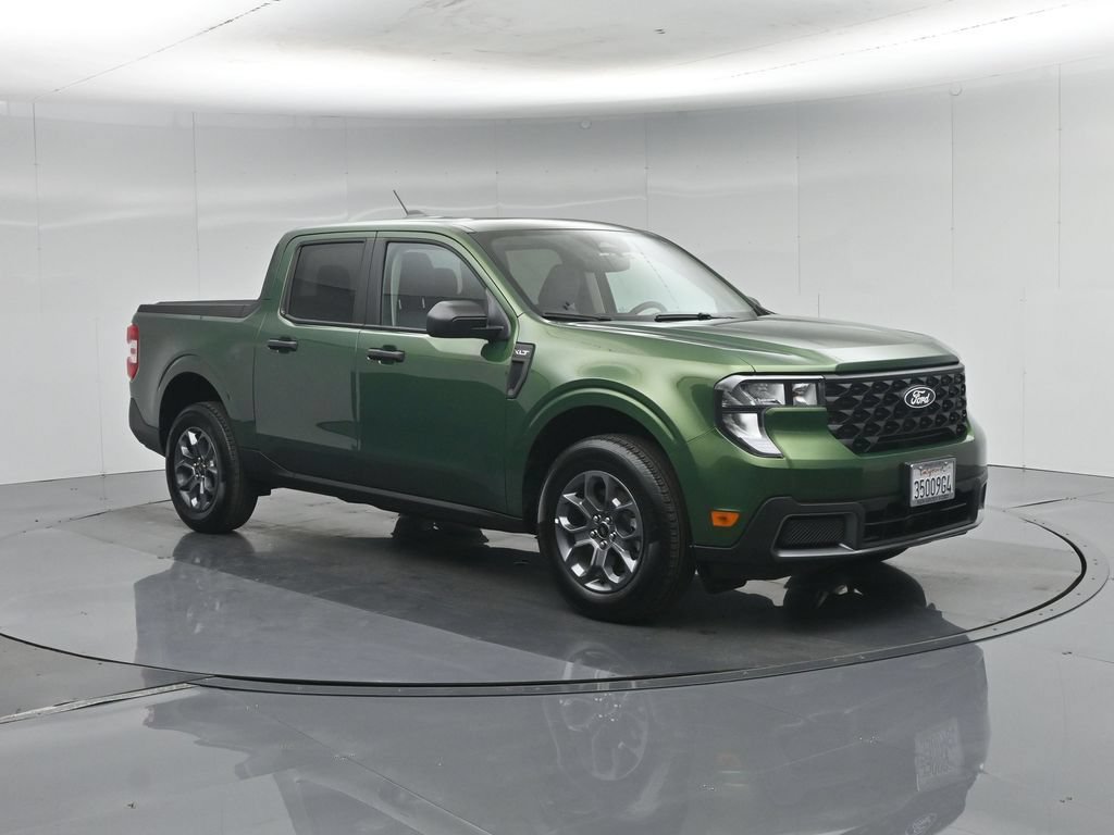 Certified 2025 Ford Maverick XLT FWD image 26