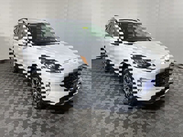 Certified 2022 Ford Escape SEL