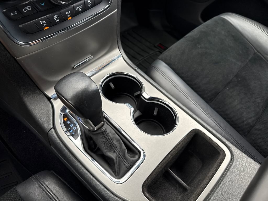 Used 2018 Jeep Grand Cherokee Laredo image 23