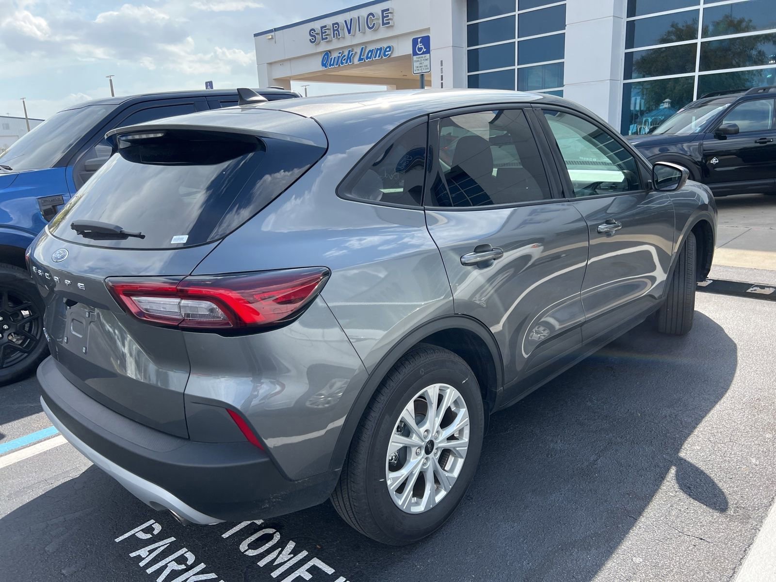 Certified 2025 Ford Escape Active image 8