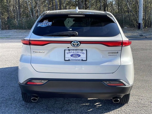 Used 2021 Toyota Venza LE image 4