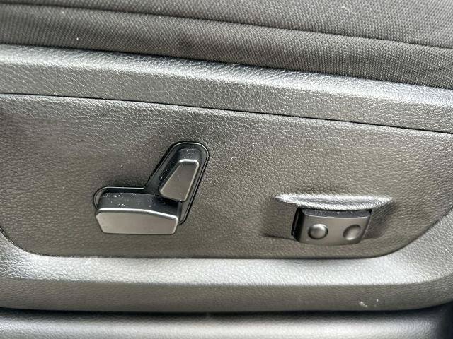 Used 2024 RAM 2500 Big Horn AWD/4WD image 29