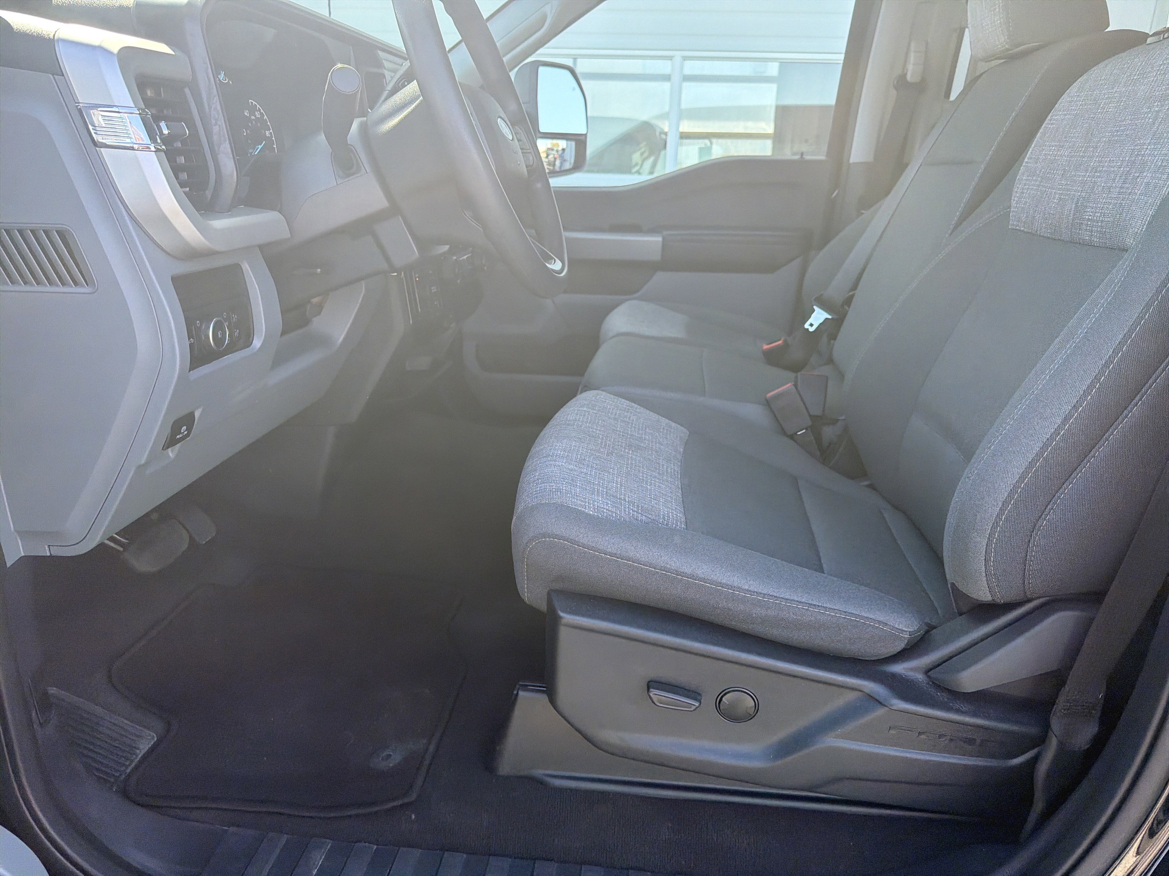 Certified 2025 Ford F250 XLT AWD/4WD image 45