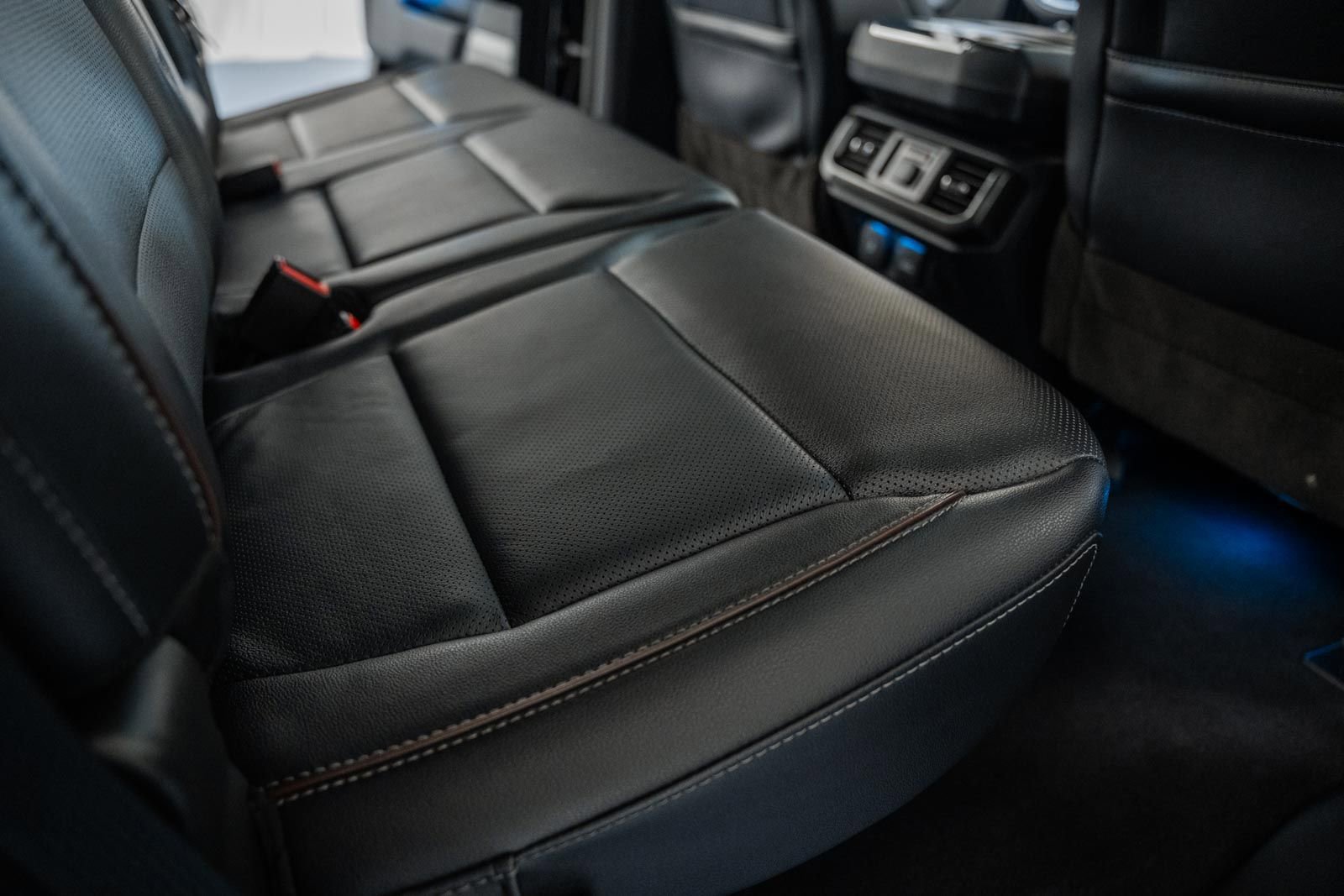 Certified 2023 Ford F150 Lariat w/ Equipment Group 502A High image 41