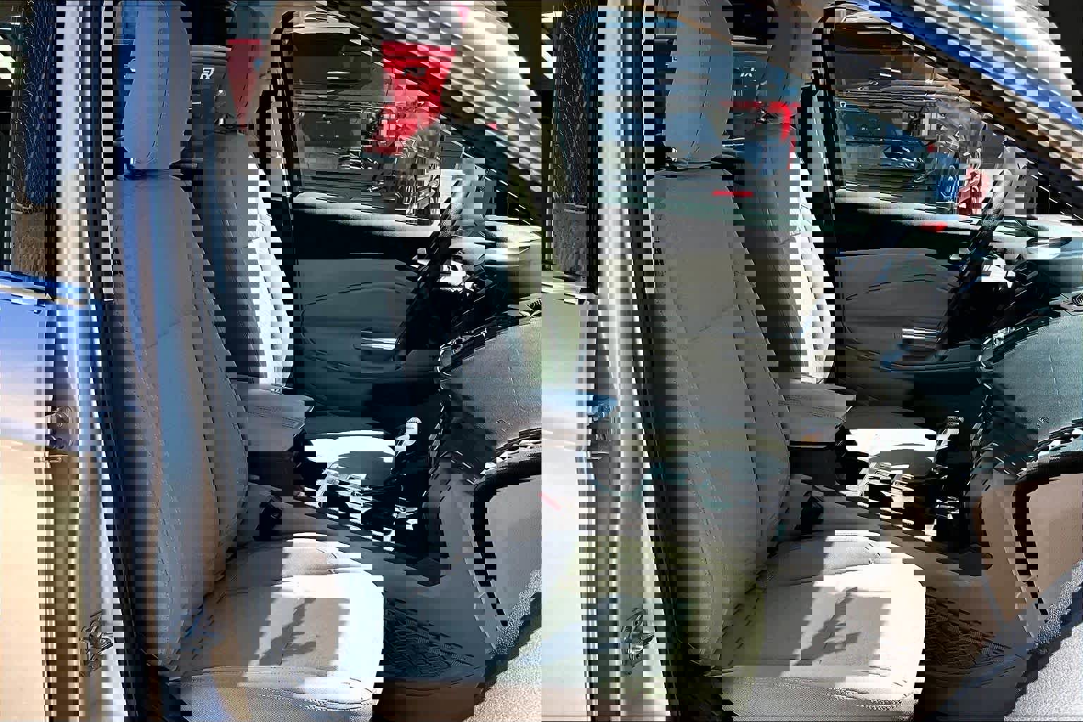 Certified 2019 Ford Escape SE image 13