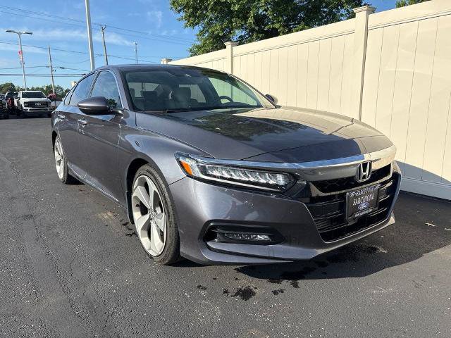 Used 2018 Honda Accord Touring image 2