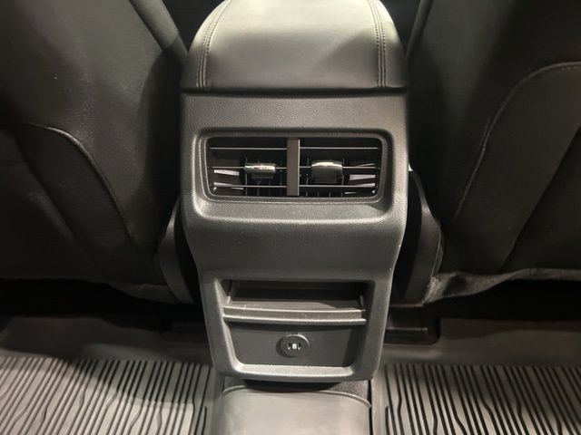 Certified 2024 Ford Edge SE w/ Black Appearance Package AWD/4WD image 37
