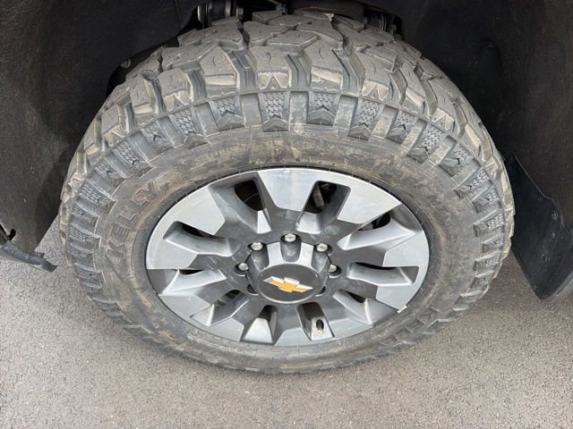 Used 2024 Chevrolet Silverado 2500 Custom w/ Custom Value Package image 11