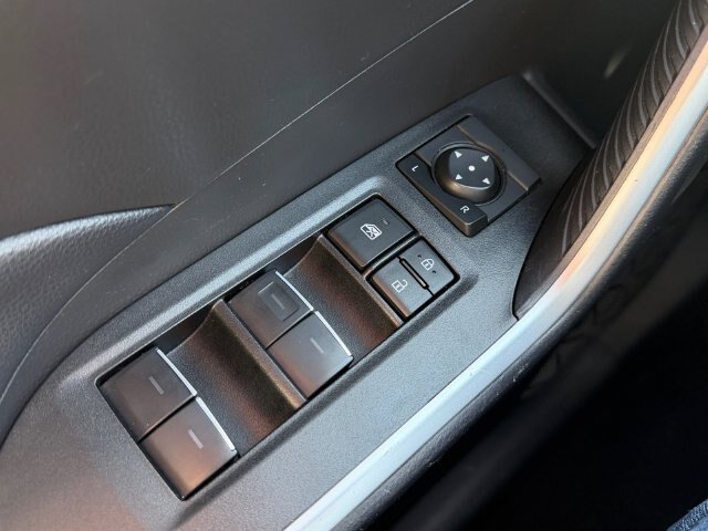 Used 2025 Toyota RAV4 XLE FWD image 9
