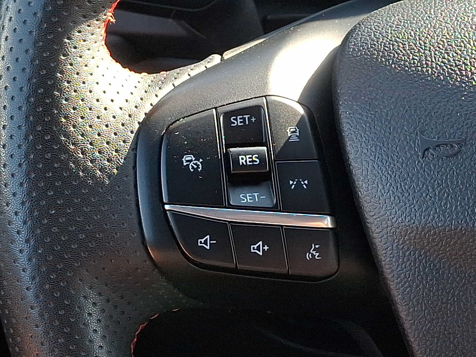 Certified 2023 Ford Escape ST-Line Elite w/ Premium Technology Package AWD/4WD image 21