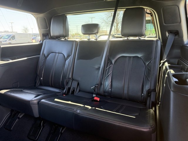 Certified 2024 Ford Expedition Platinum image 24