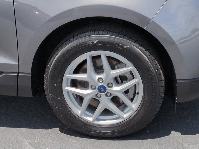 Certified 2022 Ford Edge SEL w/ Convenience Package AWD/4WD image 11