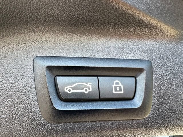 Used 2023 BMW X5 xDrive40i AWD/4WD image 14