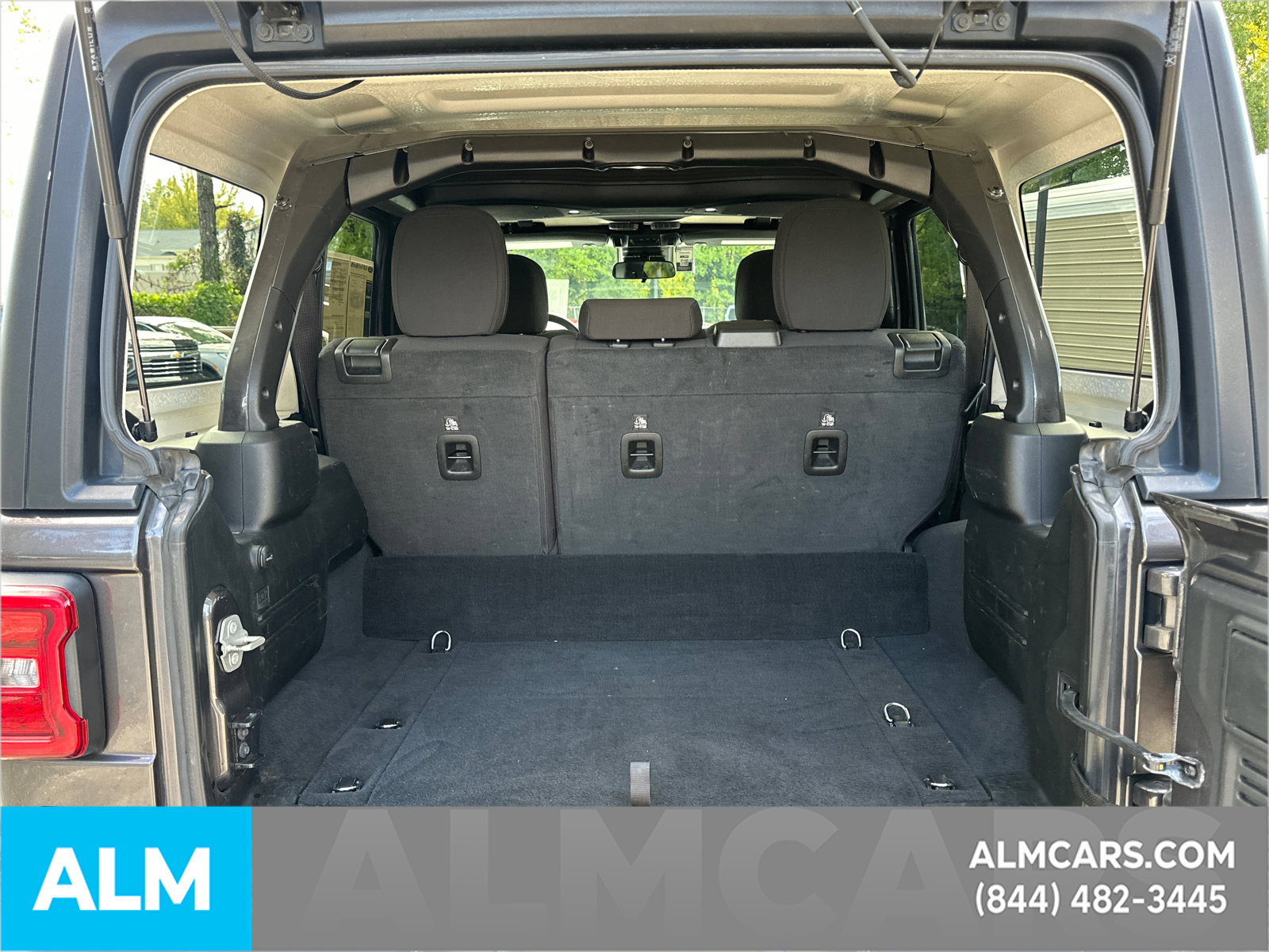 Used 2024 Jeep Wrangler Unlimited Rubicon 4xe AWD/4WD image 22