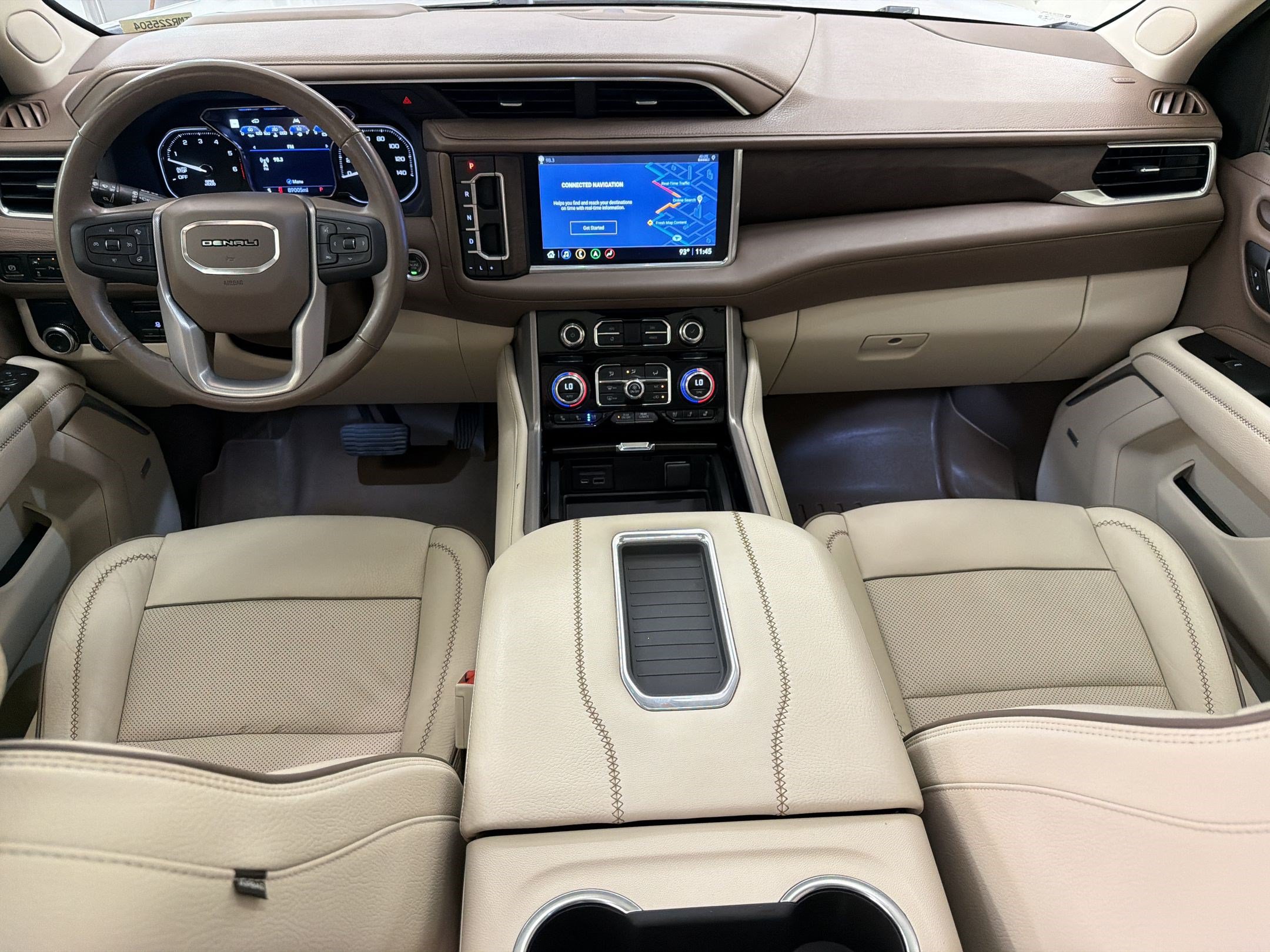 Used 2021 GMC Yukon Denali w/ Denali Ultimate Package RWD image 17