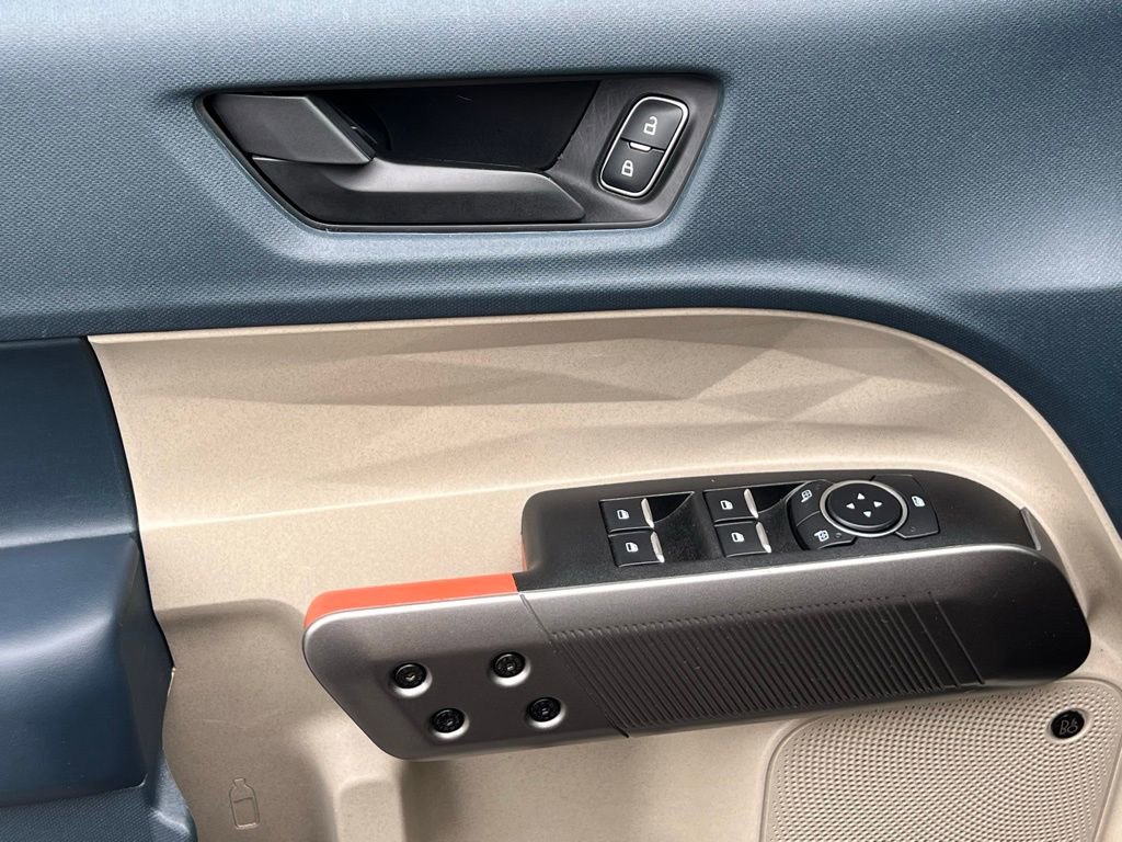 Certified 2025 Ford Maverick Lariat image 23