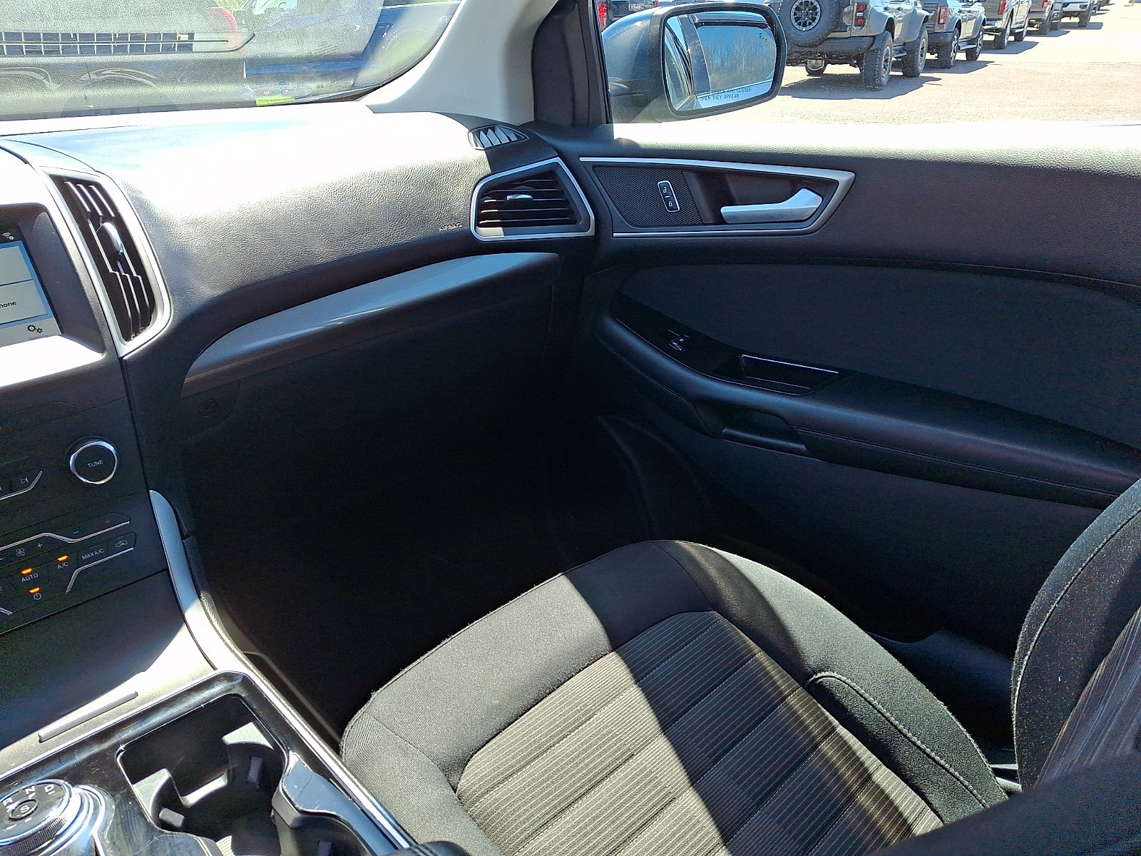 Certified 2019 Ford Edge SEL image 16